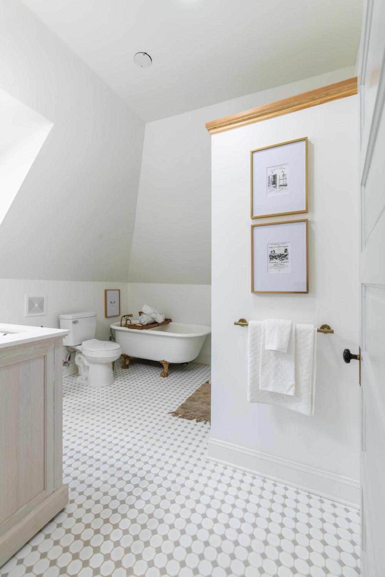 Loft On Capital - Ideally Located To Distilleries Frankfort Buitenkant foto
