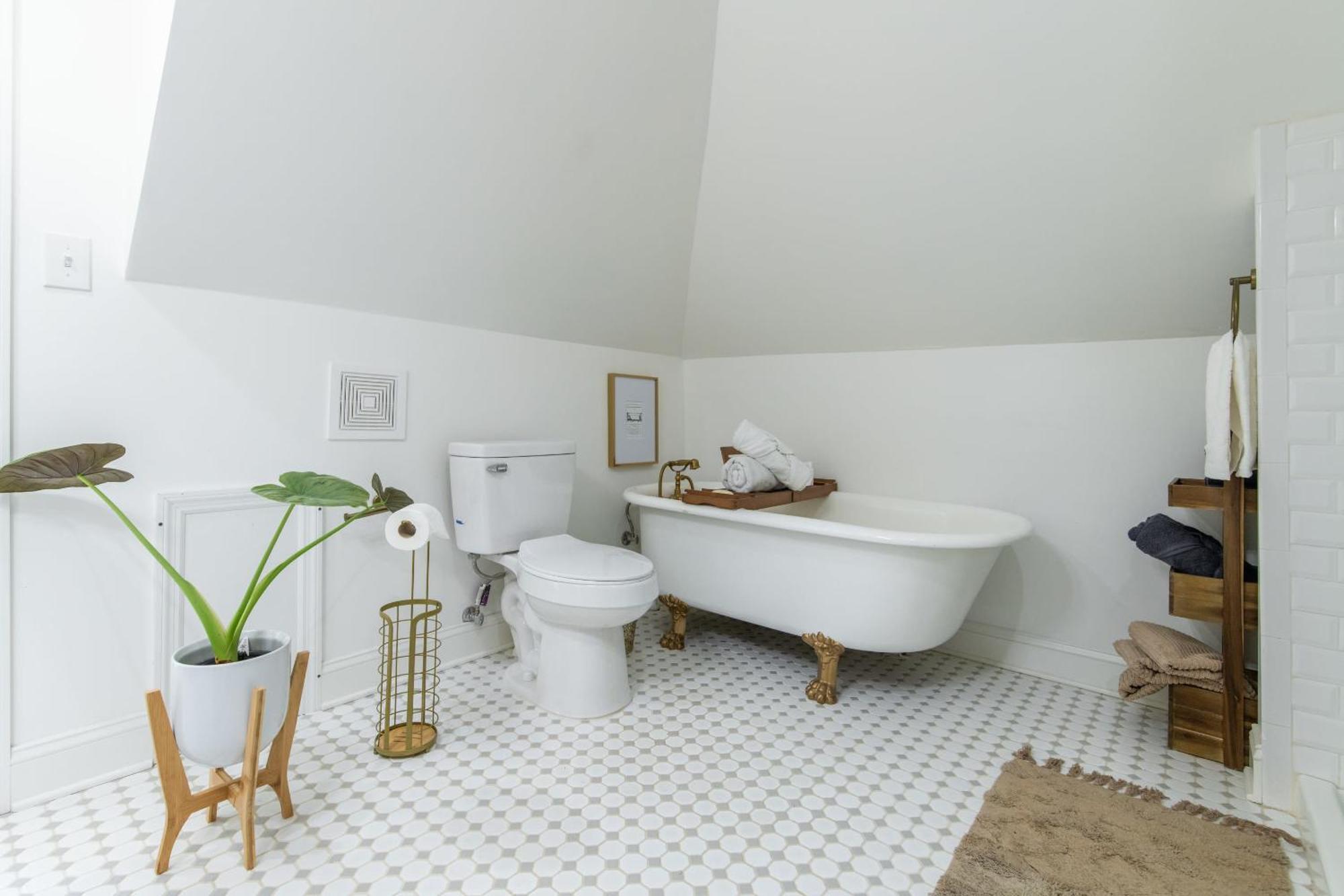 Loft On Capital - Ideally Located To Distilleries Frankfort Buitenkant foto