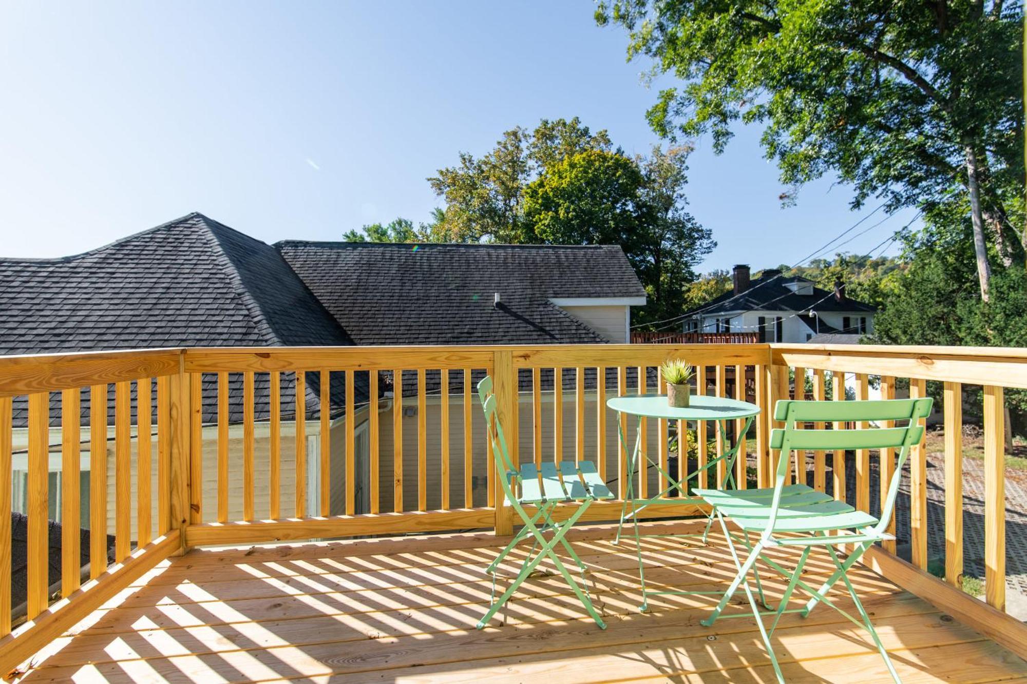 Loft On Capital - Ideally Located To Distilleries Frankfort Buitenkant foto